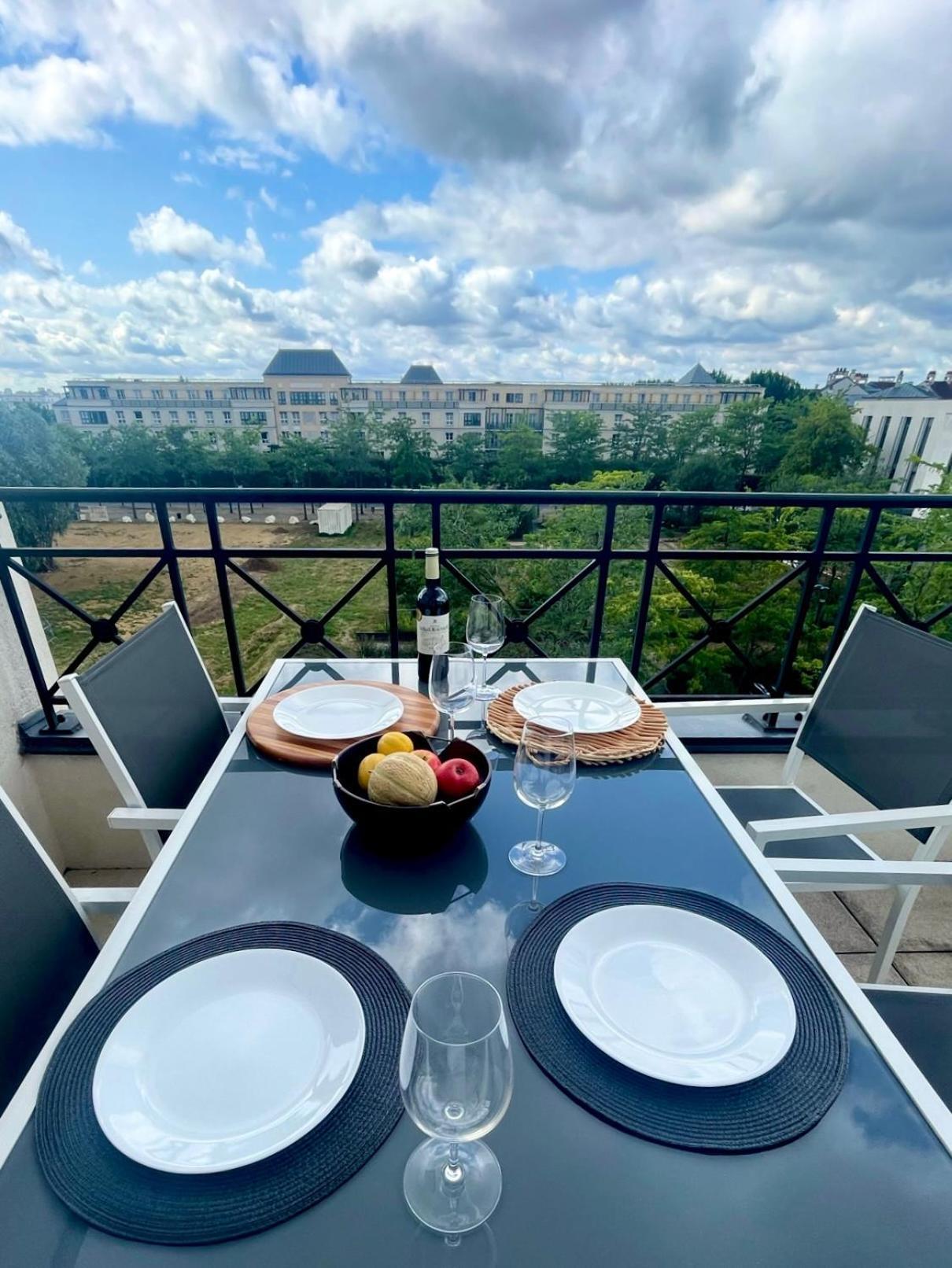 Family'S Appartement Disney Paris , 2 Parking Serris Exterior foto